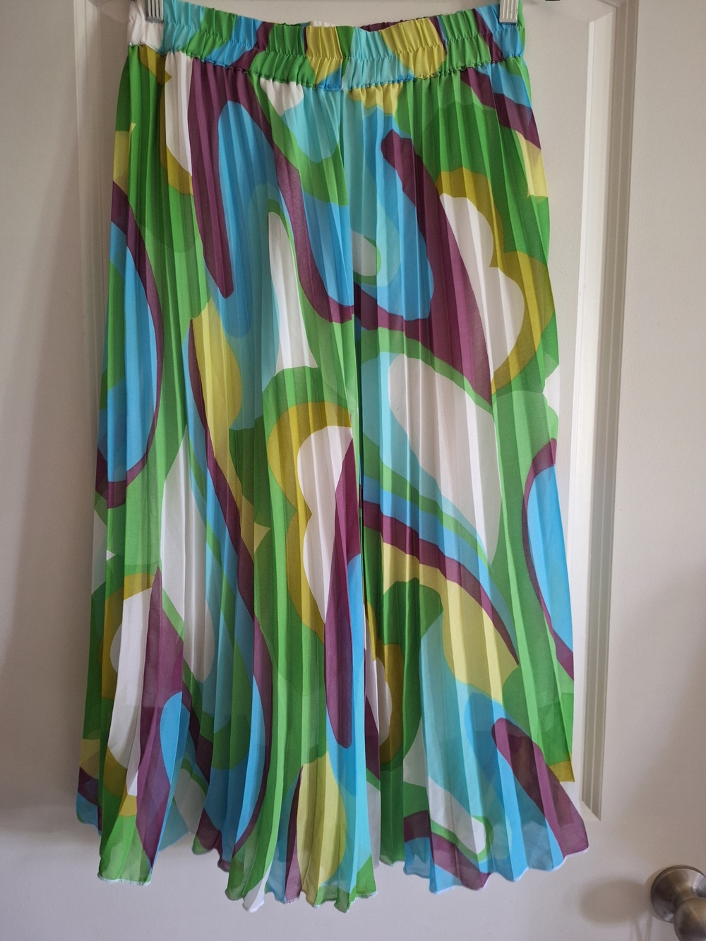 Pleated Abstract-Print Maxi Skirt — Green Multi Preloved Size L